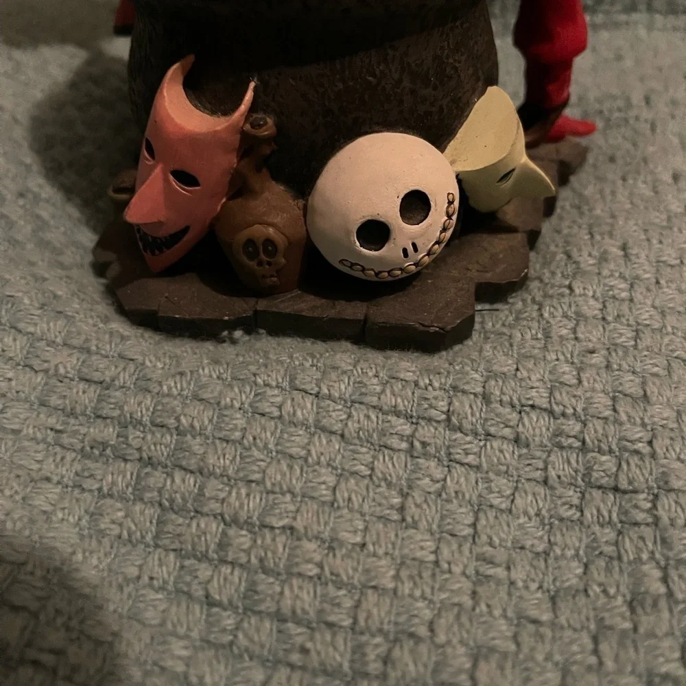 Disney's Nightmare Before Christmas RETIRED Lock Shock & Barrel Snow Globe Read - Picture 3 of 9